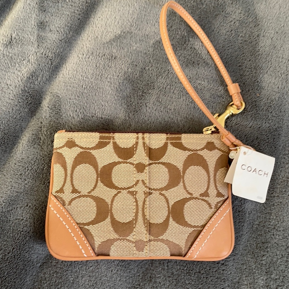 BRAND NEW, COACH WALLET/MINI BAG, WITH TAGS!